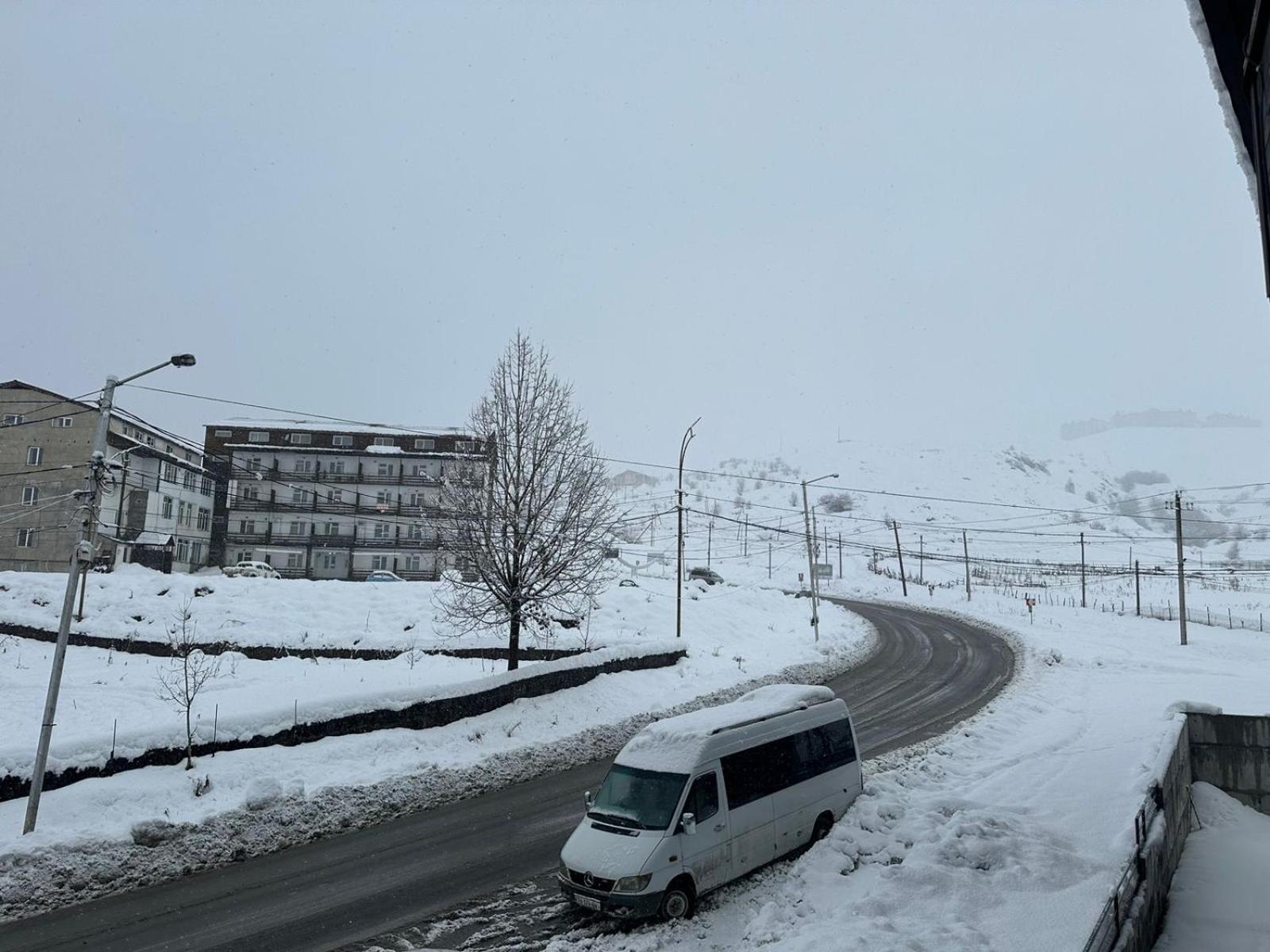 Hotel Qumli Gudauri Eksteriør bilde